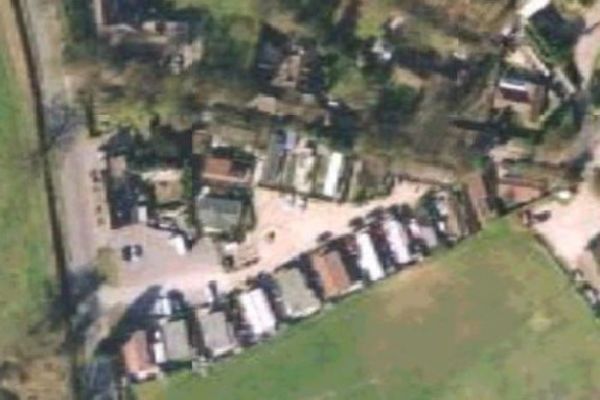 Picture of Fairfields Mobile Homes Park, Berkshire