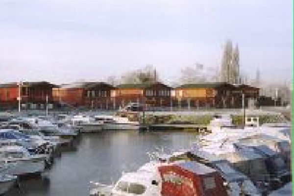 Picture of Little Venice Country Park and Marina, Kent